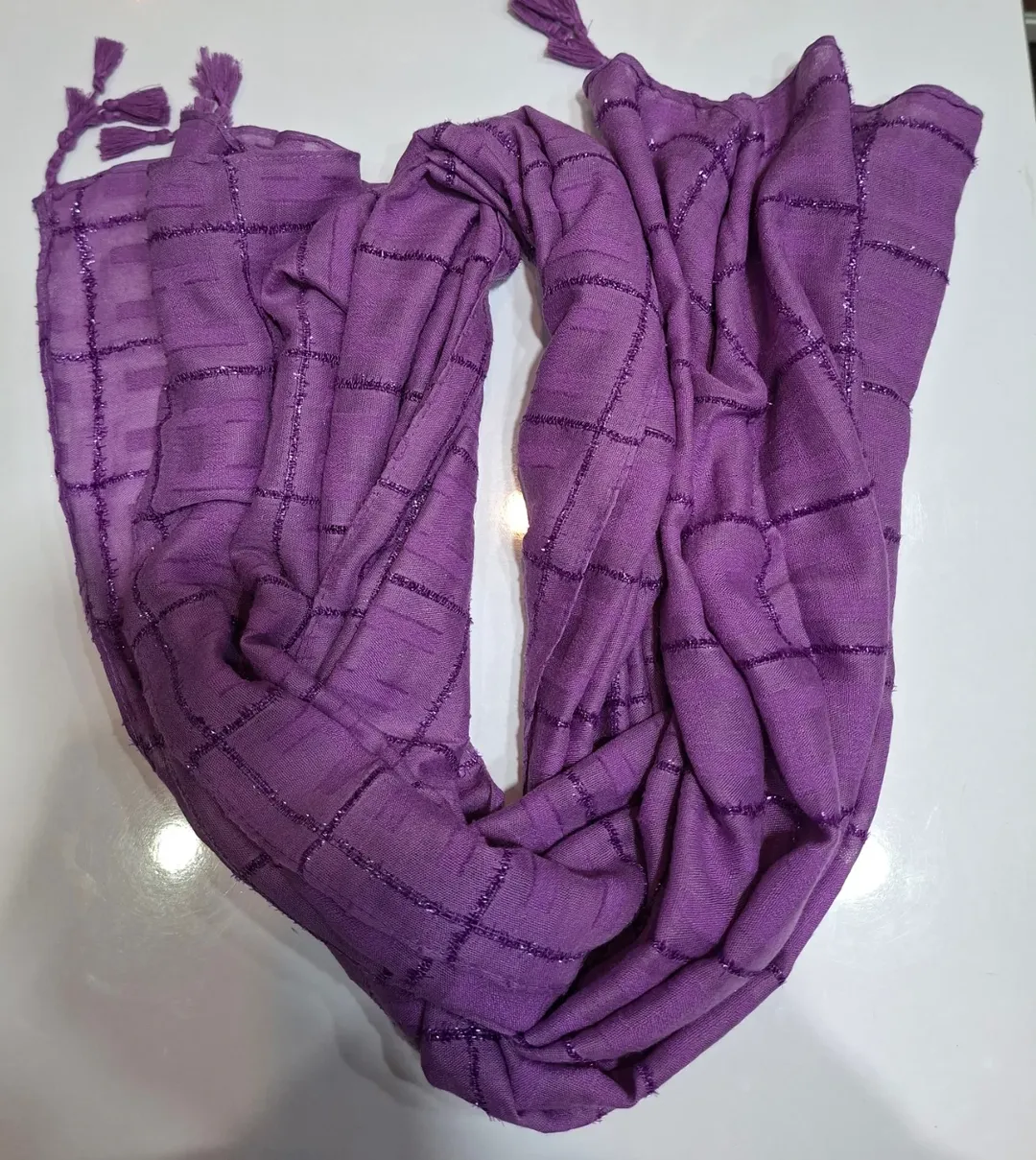 شال زنانه منگوله دار