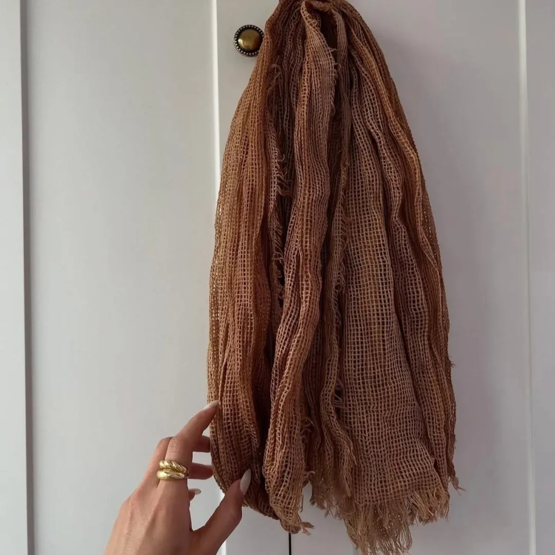 شال کنفی سبک و ضد حساسیت زنانه