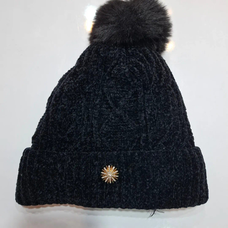 کلاه مخمل کاموایی خزدار رنگ مشکی