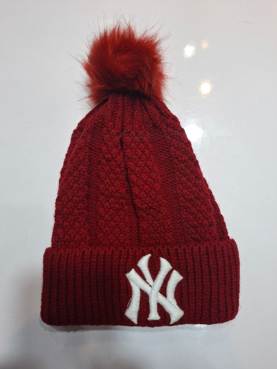 کلاه بافت درشت_زنانه_پوم دار_برند ان.وای